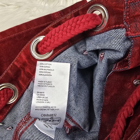 We The Free RARE Red Rio Flocked Moxie Barrel Jeans 28 - Picture 4 of 14